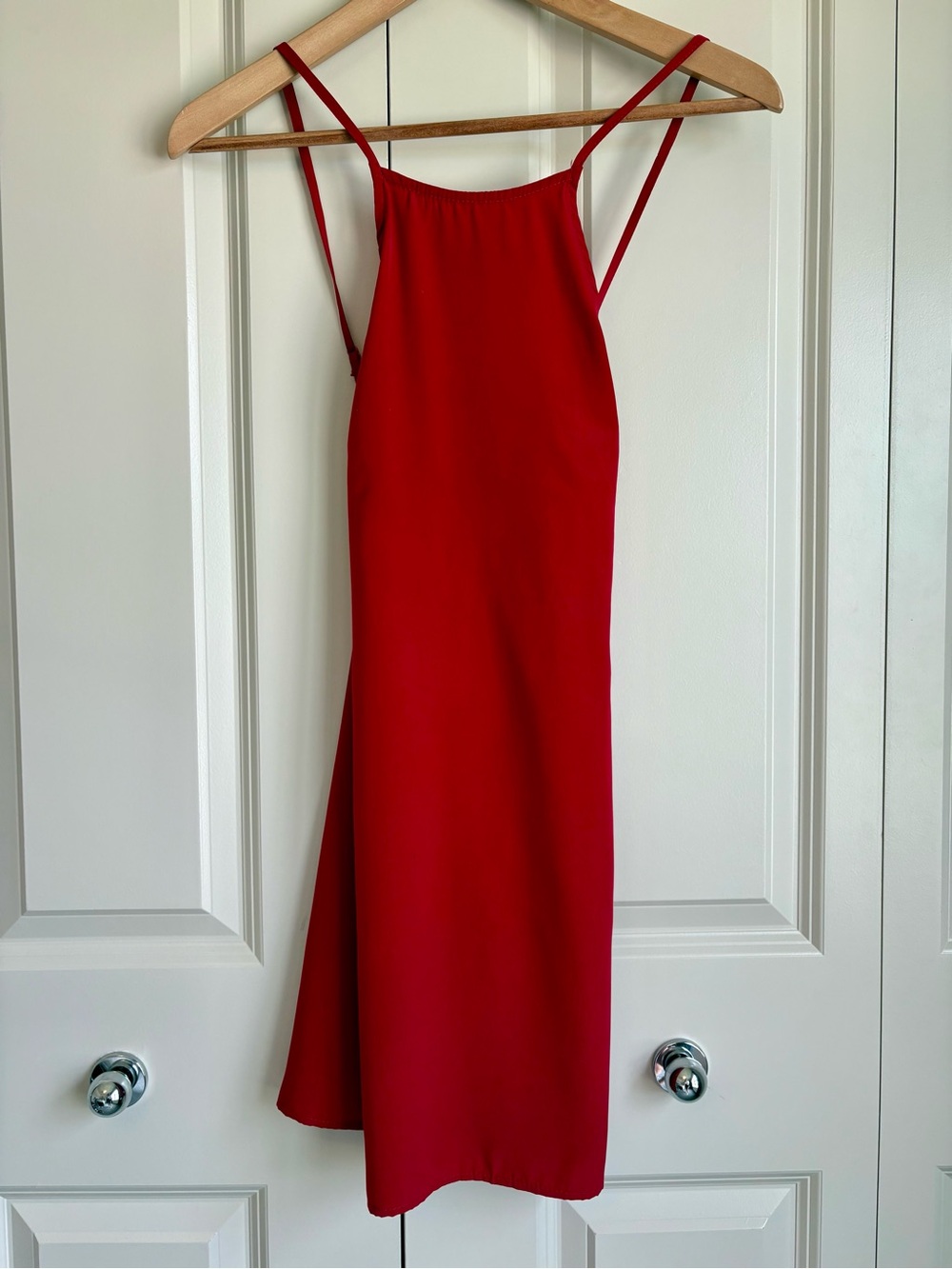 Out From Under Red Slinky Slip Dress Criss Cross Back Model Off Duty Size small
